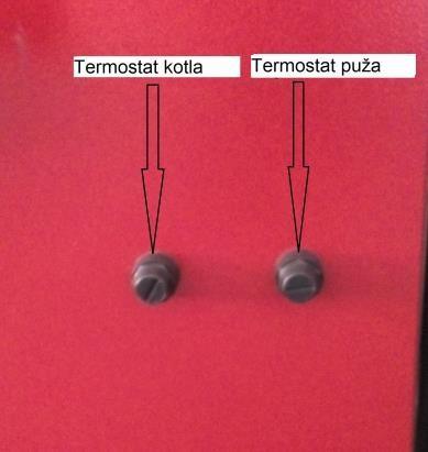 Термостат на охлюва Дефектна или лошо свързана помпа Дефектен термостат след което развийте пластмасовата капачка на термостата и натиснете бутона за нулиране Свържете се с оторизиран сервиз Er02