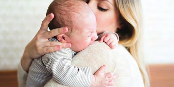ТЕМА НА БРОЯ ДА СИ РОДИТЕЛ НА БЕБЕ С КОЛИКИ Въпреки, че при повечето бебета коликите преминават до 3-4-ти месец, те са причина за силен стрес и дискомфорт в семейството.
