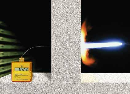 Топлоизолация, пожарозащита и шумоизолация Строителна физика Топлоизолационна способност Минералните плочи MULTIPOR се състоят 100% от еднороден материал и имат топлопроводност λ = 0,043 W/mK във