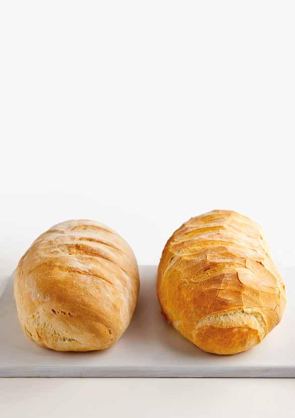 Печене с доза пара Сравнение Когато приготвяте хляб с фурна с функция за пара PlusSteam и сравните резултатите с тези от традиционна фурна, веднага ще откриете разликата.