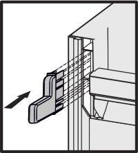 Пускане в експлоатация u При уред с приложени дистанциращи детайли за отстояние от стената, монтирайте тези дистанциращи детайли отляво и отдясно горе от задната страна на уреда.