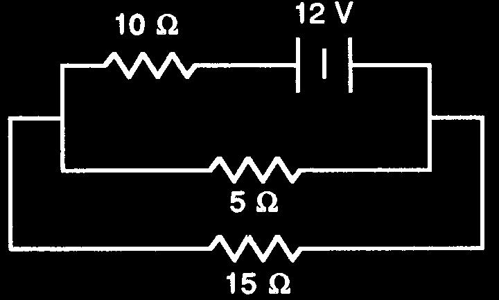 Пет положителни заряда с големина q са разположени симетрично върху окръжност с радиус r. Каква е големината на интензитета на електричното поле в центъра на окръжността?