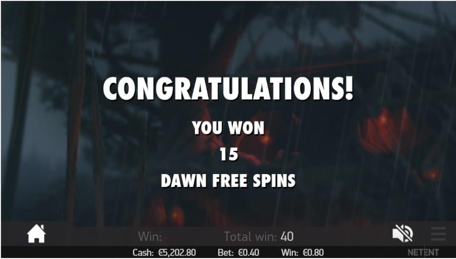 Dawn Free Spins 3 или повече скатер символа, появяващи се навсякъде по барабаните в игровата зона Dawn, активират Dawn Free Spins.