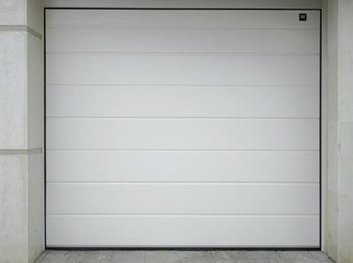 Освен невероятна визия, гаражните врати с марка Secdoor ви дават и практична функционалност.