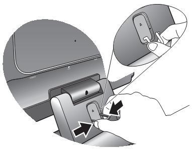 конектора на камерата към горния USB порт на