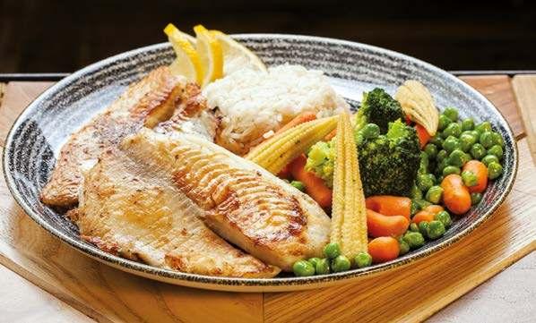 WHITE FISH бяла риба, задушени зеленчуци, ориз white fish, steamed
