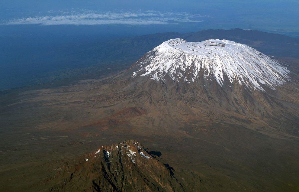 Шапката на Килиманджаро Леденият връх на Килиманджаро е единственото място в Африка, където има сняг