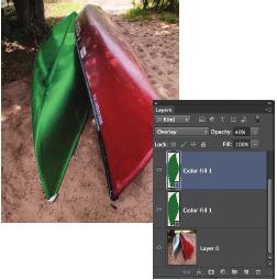 В панела със слоевете щракнете върху Create new fill or adjustment layer (Създаване на нов запълващ или корекционен слой) и изберете Solid Color (Плътен цвят). 4.