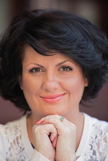 Ирина Горялова Ирина е пионер в коучинг индустрията в България. Тя е коуч по организационно лидерство за изпълнителни директори и управляващ партньор в DreamersDo (вижте още на предходната страница).