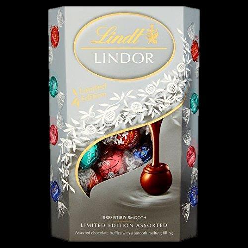 LINDOR 337g Микс от следните бонбони: млечен; млечен с бял пълнеж; ягода и