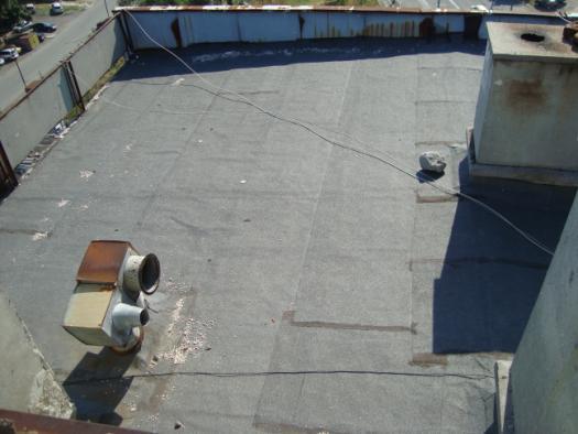 Установени са 4 типа покрив с общата площ 1142 м 2 с обобщен коефициент на топлопреминаване Uоб.